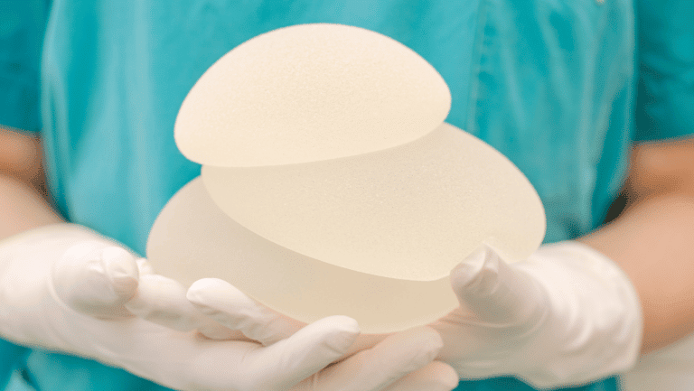 Breast Implant Illness in uitzending Radar: 'Vrouwen worden niet serieus genomen'